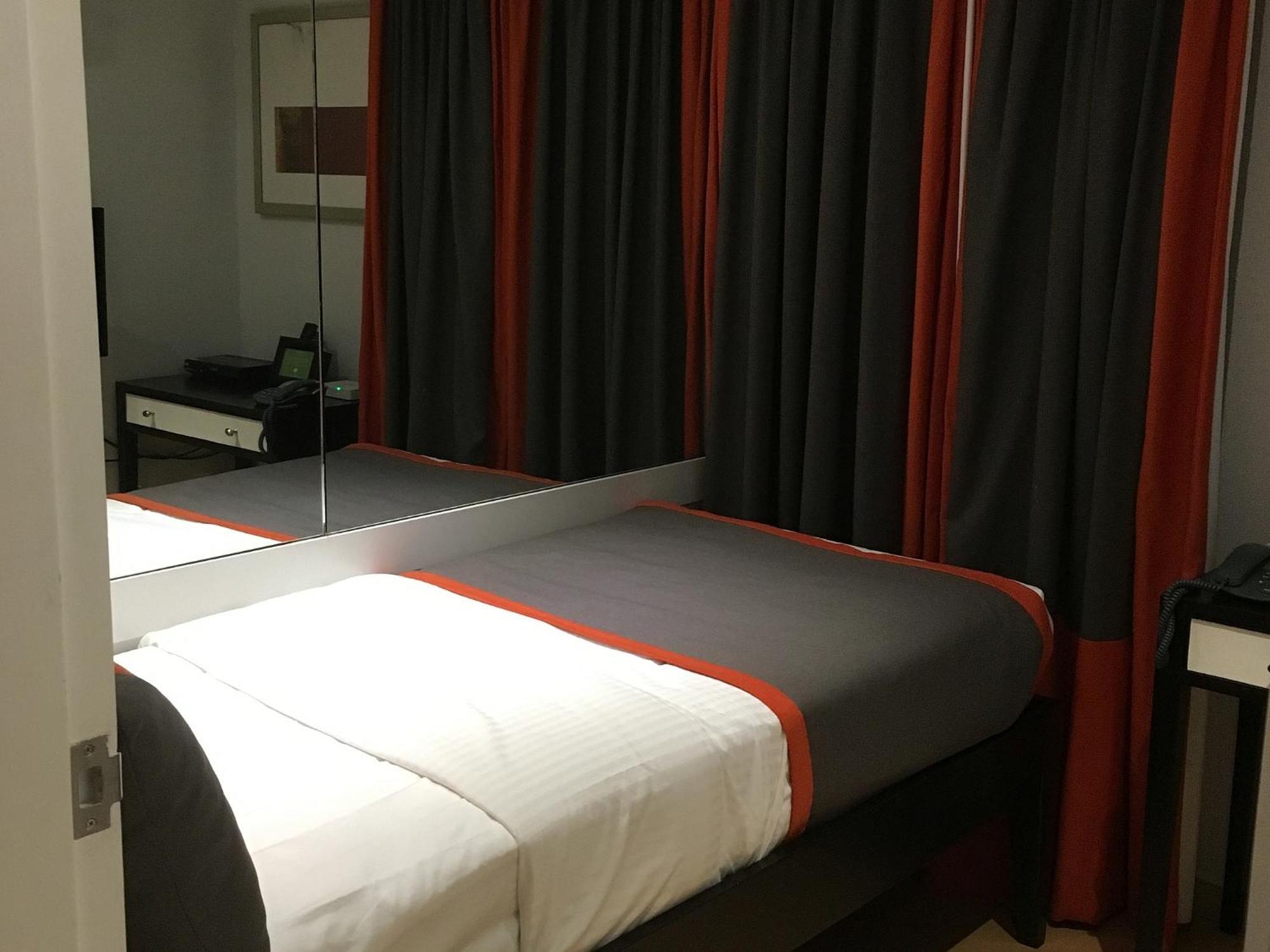 מנילה Avant Serviced Suites - Personal Concierge מראה חיצוני תמונה