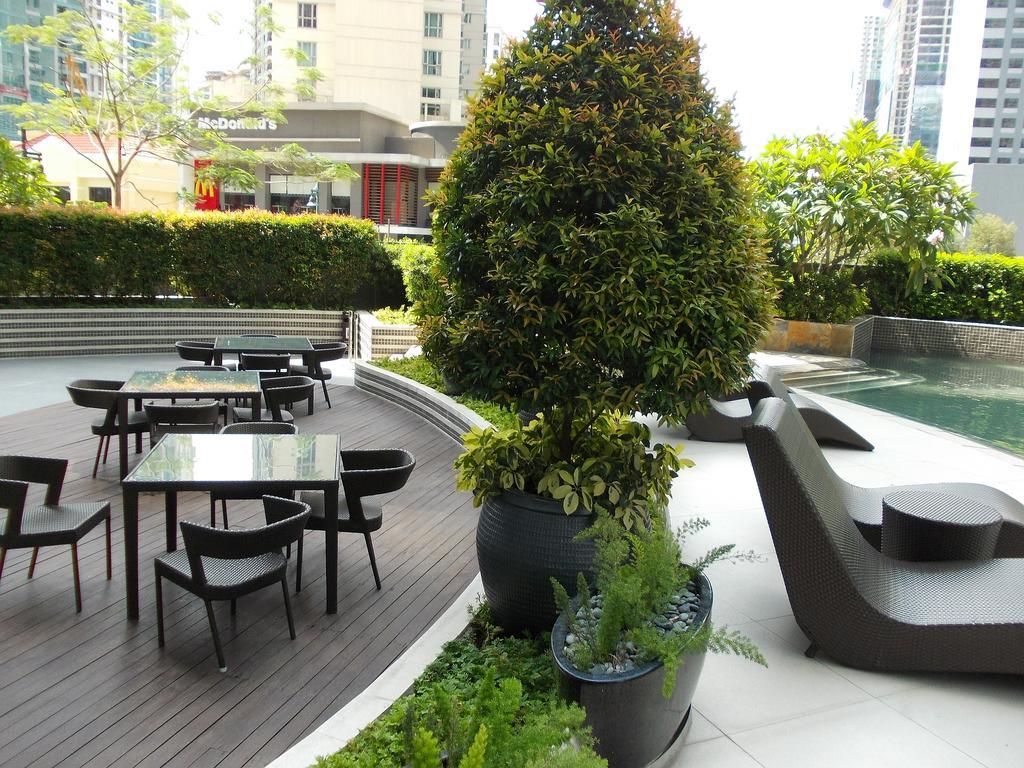 מנילה Avant Serviced Suites - Personal Concierge מראה חיצוני תמונה
