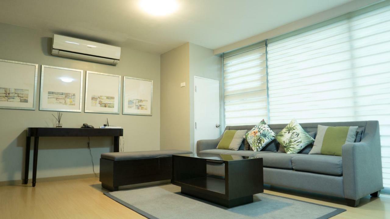 מנילה Avant Serviced Suites - Personal Concierge מראה חיצוני תמונה